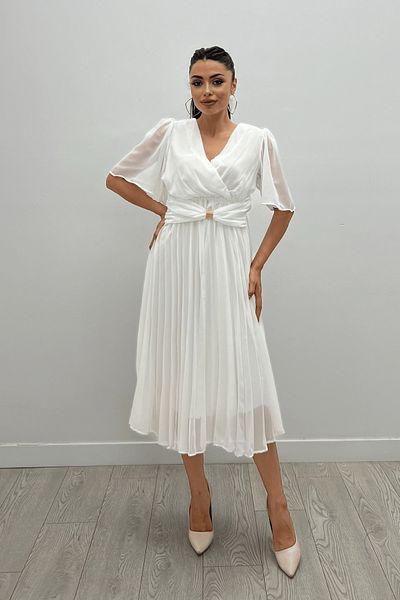 giyimmasalı Rochie midi albă - țesătură din șifon, guler dublu și detaliu cu pliuri