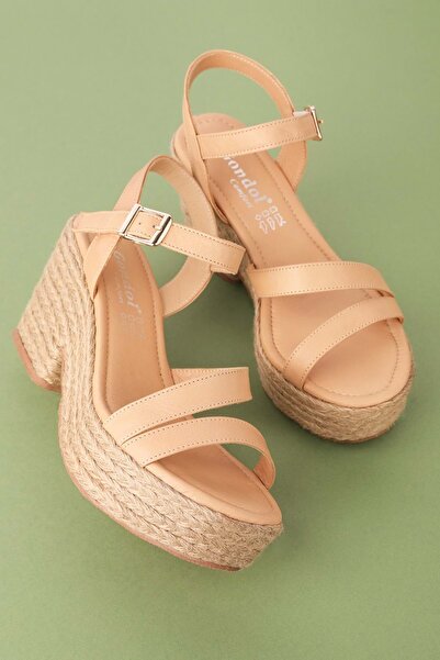 Gondol Kadın Hakiki Deri Dolgu Topuk Platform Sandalet Ell.7027