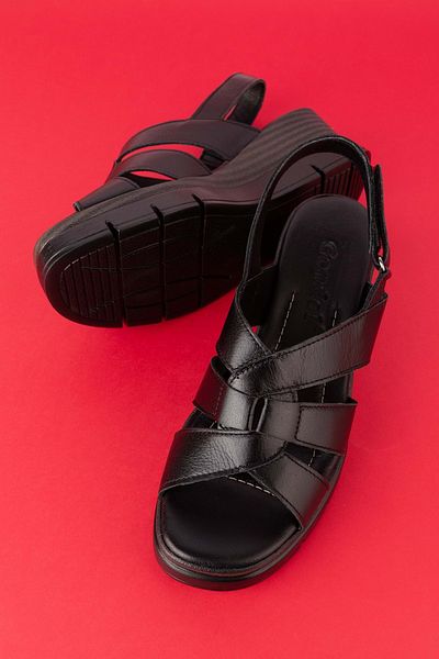Gondol Women's Genuine Leather Wedge Heeled Comfortable Daily Sandals Iz.9604