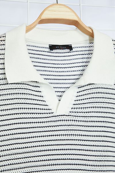 Trendyol Collection Koszulka polo w paski w dużym rozmiarze w kolorze écru - TMNSS24BF00065