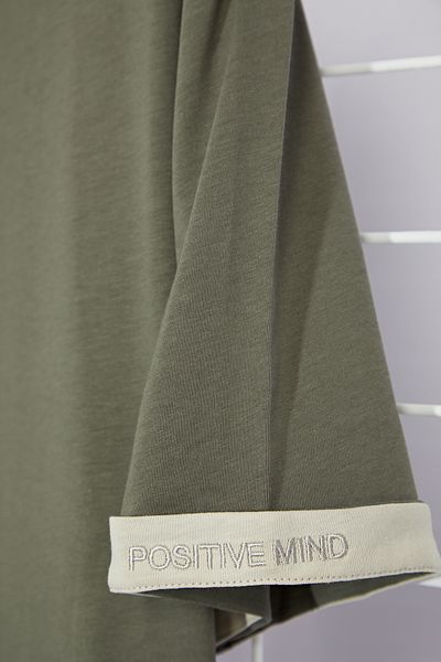 Trendyol Collection Antracitové vyšívané oversize bavlněné tričko - TMNSS24TS00176