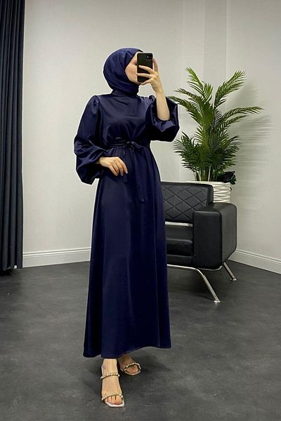 Tesettür Diyarı Rochie din satin cu maneca cu balon Dimitra Bleumarin