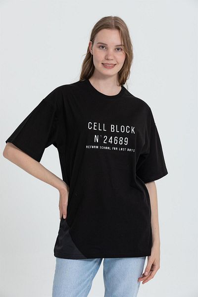 Rocqerx R-5703 Λεπτομερές μπλουζάκι με λαιμόκοψη με κυψέλη