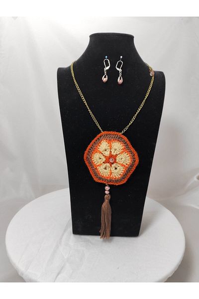 drt tasarım Hexagon Tasseled Crochet Necklace and Earring Jewelry Set