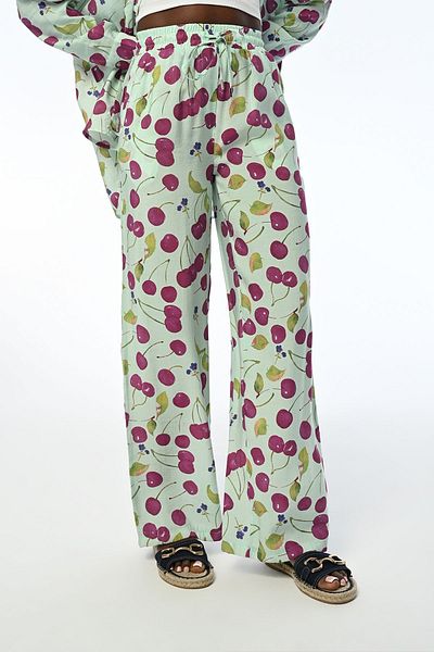 Orfeo Negro WOMEN'S CHERRY PATTERNED COMFORTABLE FABRIC PANTS