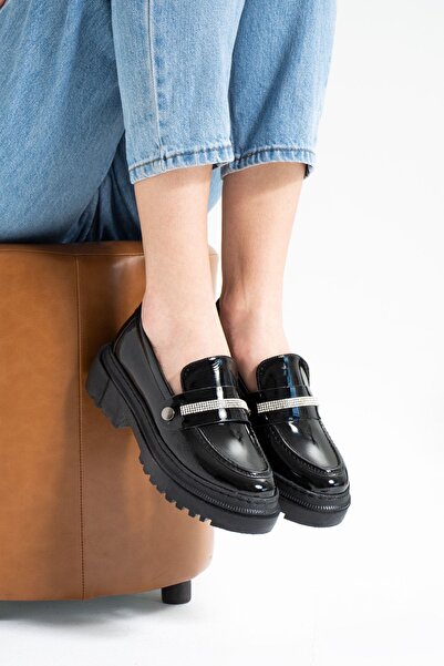 ZENNESHOES Дамски черни лачени кожени мокасини с верижка Kristen