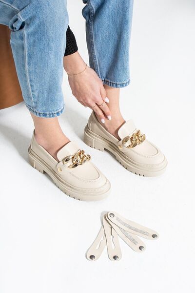 ZENNESHOES Жіночі бежеві шкіряні туфлі-лофери з ланцюжком Kristen