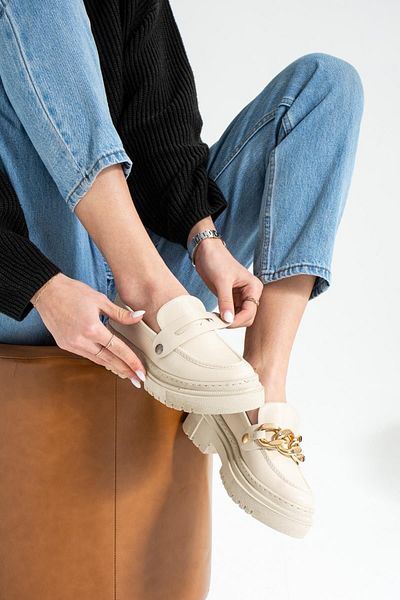 ZENNESHOES Pantofi mocasini cu lanț din piele bej Kristen