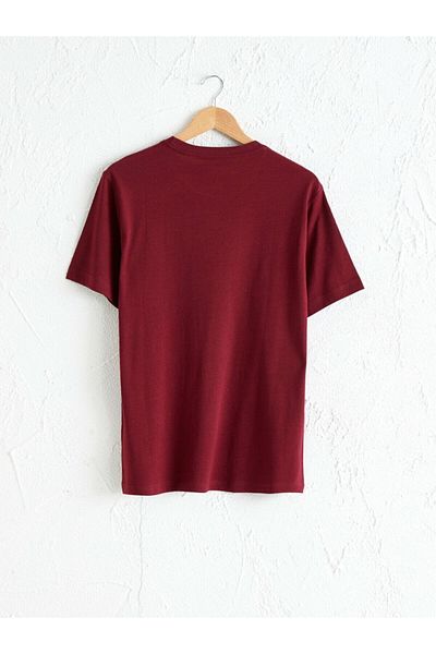 LC Waikiki Tricou bărbați burgundă cu decolteu rotund de bază cu mânecă scurtă din bumbac de bază din stilul tău de modă