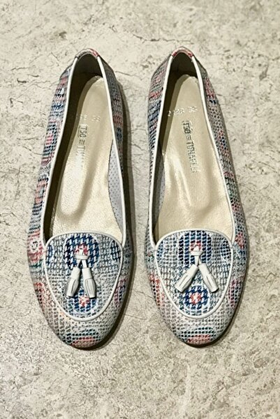 TUNAELLİ Γυναικείες μπαλαρίνες με λευκό σχέδιο δερμάτινο νούμερο