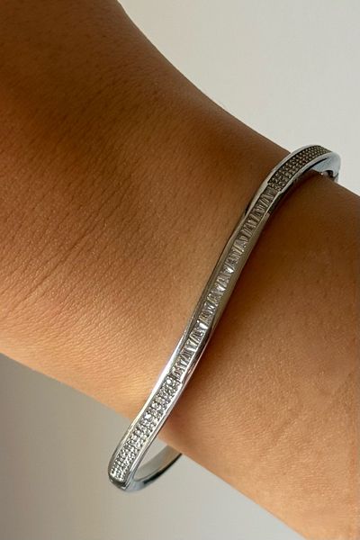 Beca Atelier Reflective Handcuffs Bracelet of Sparks