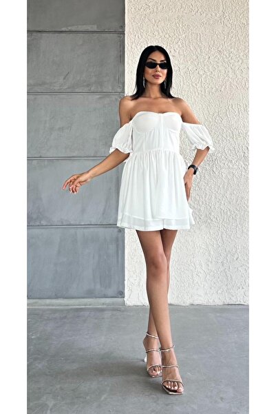 SHİROSA Μαύρο φόρεμα με κρεπ με στράπλες μενταγιόν με μίνι σορτς