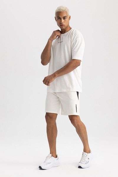 DeFacto Fit Oversize Fit Crew Neck Back Printed Short Sleeve T-Shirt A7113ax23hs