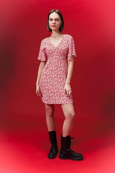 DeFacto Rotes Maroken-Minikleid mit V-Ausschnitt und Blumendruck, kurze Ärmel B0127ax24sp