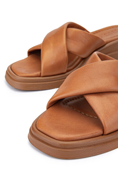 Tamer Tanca Kadın Hakiki Deri Taba Topuklu Terlik