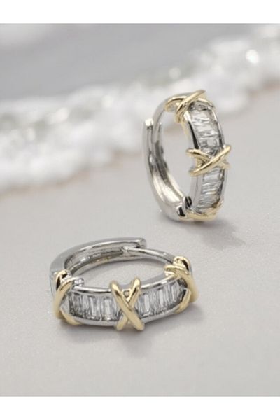 zeynep Z&D Accessory - 316L Gold Steel Baguette Xoxo Trend Earrings