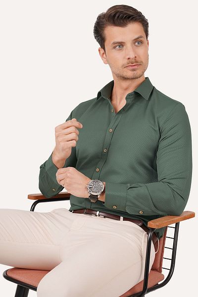Etikmen Herren Slimfit Hemd - Kaktusgrün, brauner Knopf, Geschenkbox