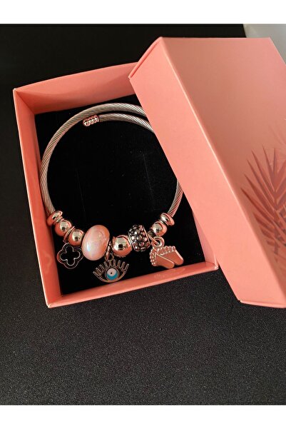 HerşeyVarBurda Pandor Charm - سوار من الفولاذ باللون الوردي الفاتح وبصمة قدم