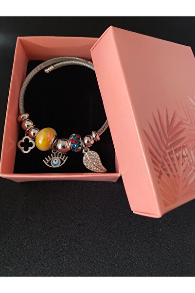 HerşeyVarBurda باندور تشارم - سوار من الفولاذ، على شكل ورقة شجر