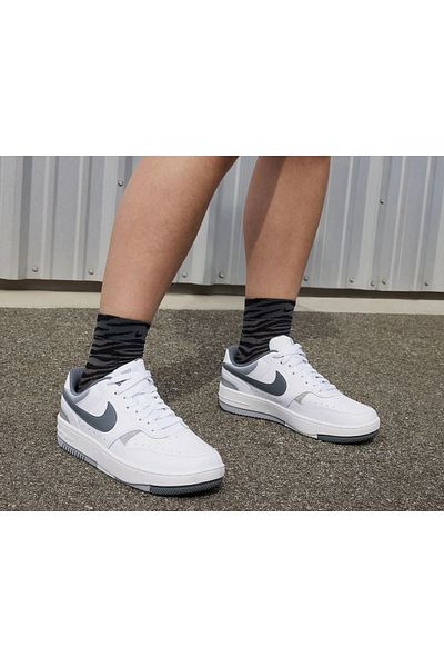 Nike Gamma Force Women's Sports Shoes