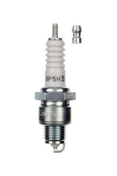 NGK Bp5Hs Spark Plug 4 Pieces Short Paso R12 1.3 75-80 Clıo 1.8 91-98 Lgn 1.8-2.0 95-01 Mgn 2.0I 99-03 Compatible