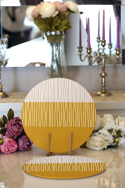 Realhomes 2-Piece Striped Retro Design Digital Printed Decorative Round Plate & Placemat