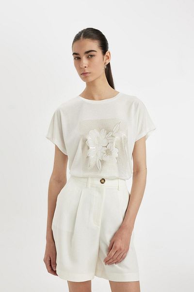 DeFacto Floral Patterned Crew Neck Short Sleeve T-Shirt - D1920ax24sm