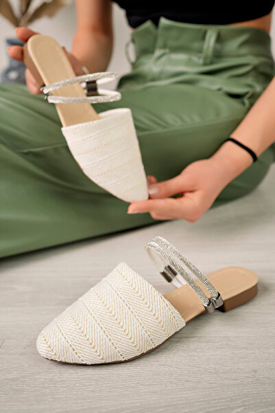 MODAPAPUÇ Γυναικείες παντόφλες με μυτερή λεπτομέρεια από πέτρα από άχυρο Ponnie