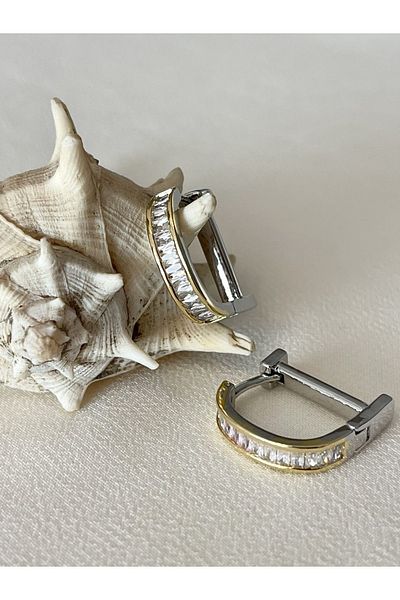Maris by Deniz Baguette zirconia, two-coloured earrings