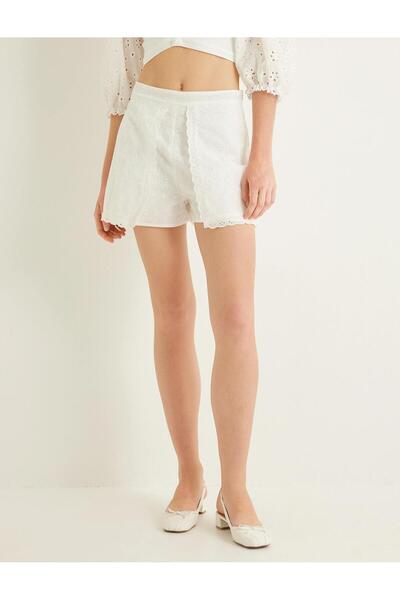 Koton Μίνι σορτς Scallop - με λεπτομέρεια καλύμματος και φόδρα, τυπική μέση