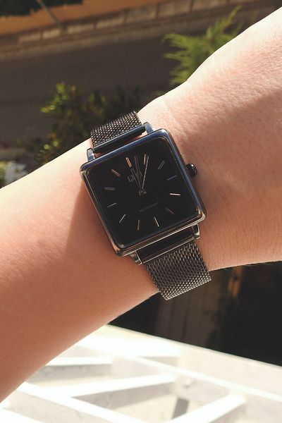 Q&Q Women's Wristwatch Qb51j412y