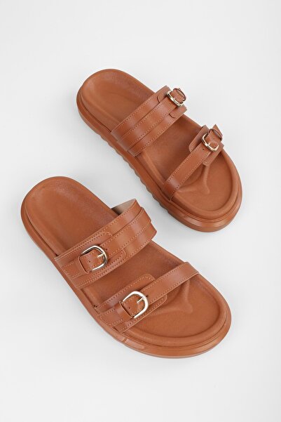 Shoeberry Dámské pantofle Farlo – hnědé, silná podrážka a pásek