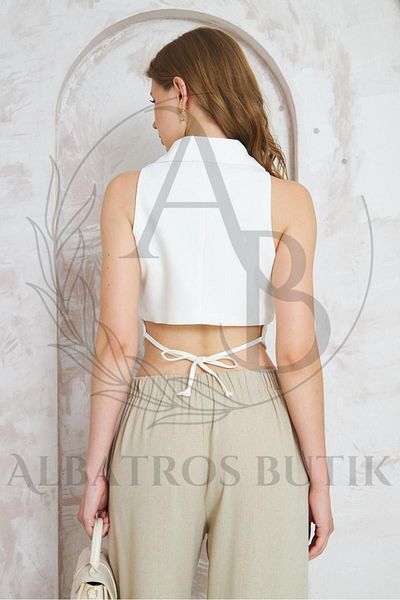 ALBATROS BUTİK Women's - CUT OUT Detailed Shirt Collar Vest