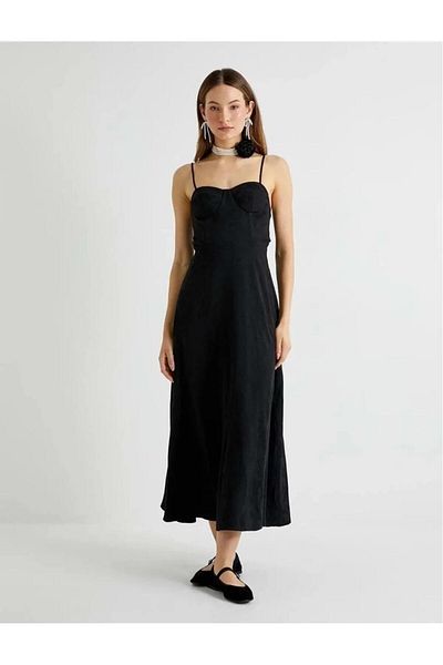 Koton Kurzärmliges Kleid – stilvolles und bequemes Design