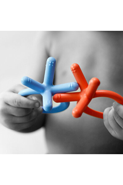 comotomo - عضاضة سيليكون للأطفال - لون أزرق