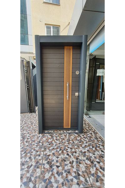 Tezdoor Stained Steel Door - Circle Left Opening Model
