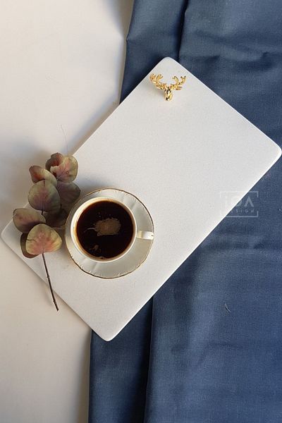 ioadesign Karaca Real Thin Marble Presentation Holder - Gold Color with Deer Figure