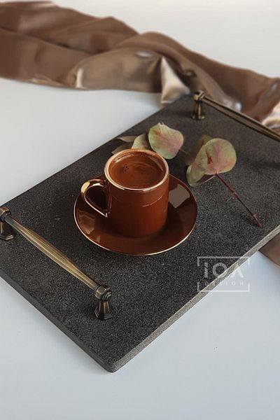 ioadesign Helen - Real Black Basalt Marble Δίσκος υπόσχεσης/αρραβώνων + 2 θήκες για δαχτυλίδια - Αντίκα χρυσή λαβή
