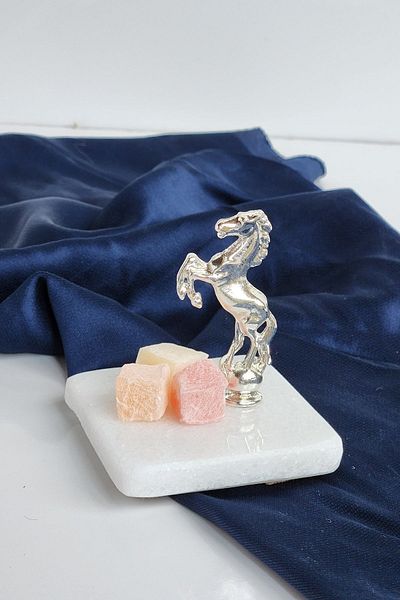 ioadesign Marble Turkish Delight Bowl with Horse Figure - Silver Color