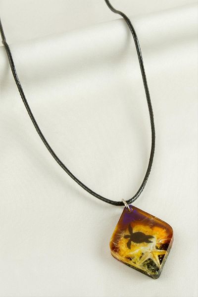 Bijuteri Net Epoxy Turtle Necklace