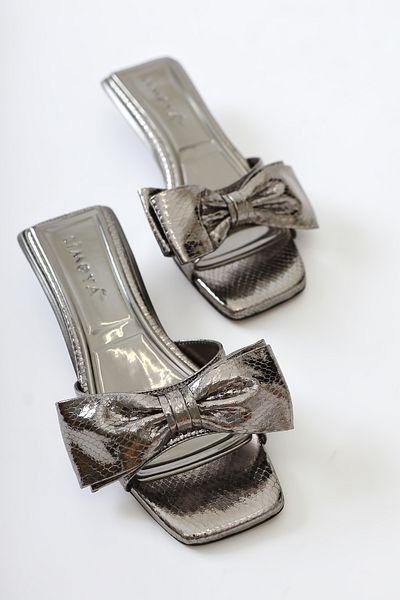 Limoya Papuci de damă Juvy Bright Platinum Snake Skin Textured Bow