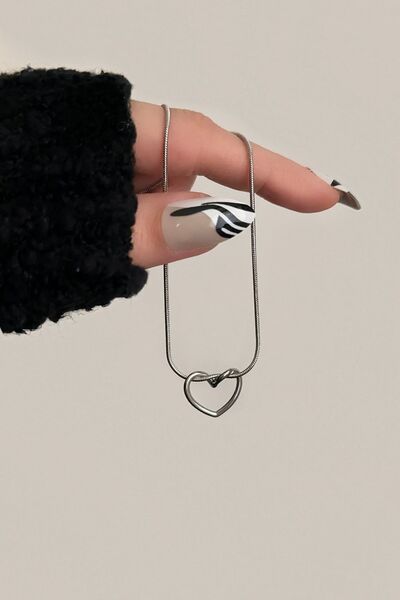 Okko Store قلادة القلب الصلب