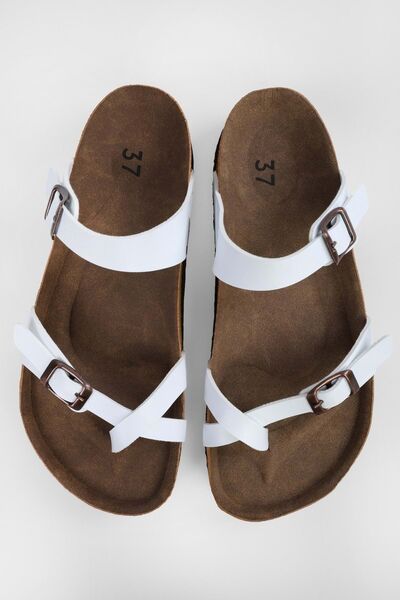 Shoeberry Λευκές γυναικείες παντόφλες με χοντρή σόλα με ζώνη Leris