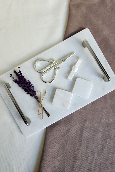 ioadesign ΣΕΤ 6 ΤΕΜΑΧΙΩΝ - Σετ Νάρκισσος Πραγματικό Λεπτό Μάρμαρο Σετ/Δίσκος αρραβώνων - Ασημένια λαβή