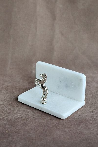 ioadesign Eda - Real Thin Marble Napkin Holder - Silver Metal Horse Figured