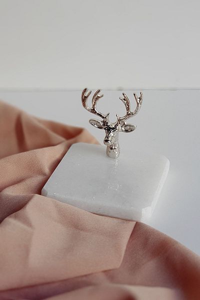 ioadesign Marble Turkish Delight Bowl with Deer Figure - Silver Color