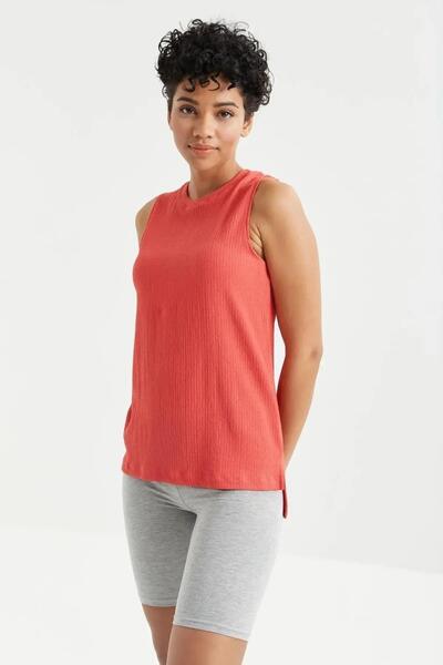 TOMMY LIFE Γυναικείο T-shirt με μοτίβο ρόδι - Raschel Bürümcük, Model 97222