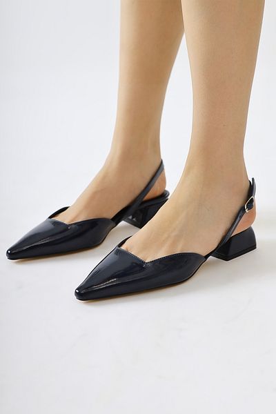Limoya Pantofi de damă cu toc scurt Bess bleumarin din piele lăcuită