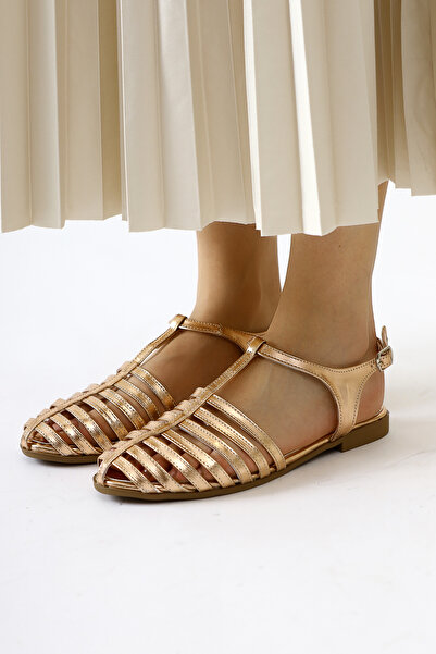 Limoya Zafu Powder Patent Leather Thin Strap Flat Bottom Women's Sandals Opportunity Product