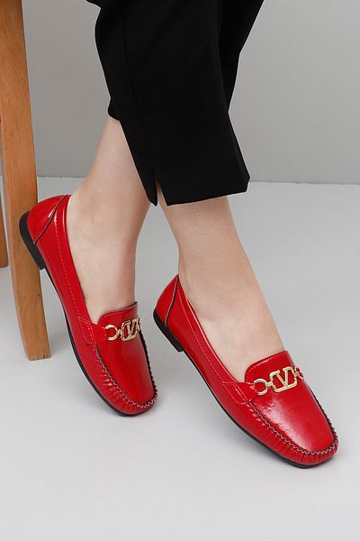 GÖNDERİ(R) Red Patent Leather Round Toe Flat Sole Buckle Women's Ballerinas 30152